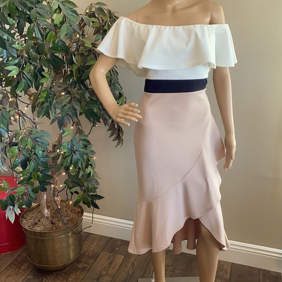 quiz Dresses & Skirts - Quiz Off the Shoulder Hi/Lo Dress Size 10